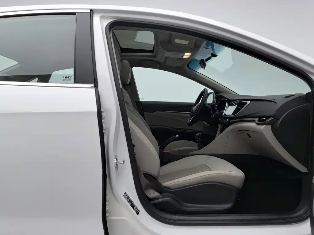 Buick Excelle — миниатюра 23