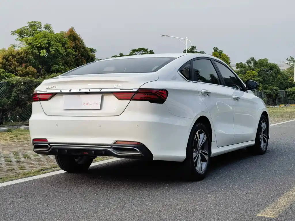 Geely Binrui — миниатюра 8