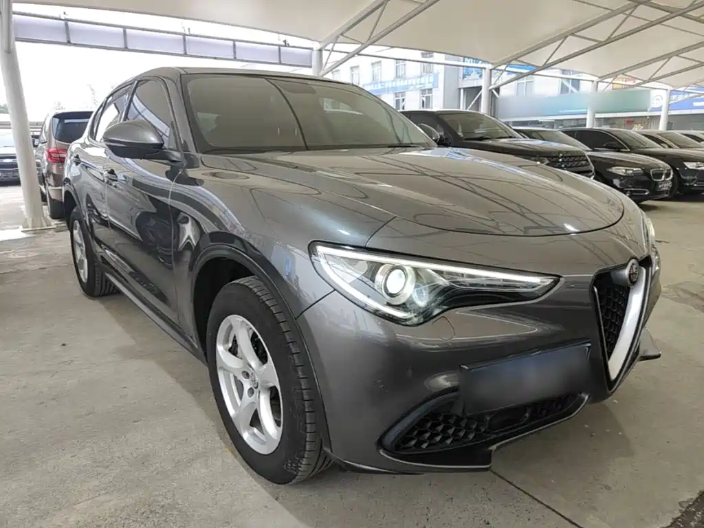 Alfa Romeo Stelvio — миниатюра 4