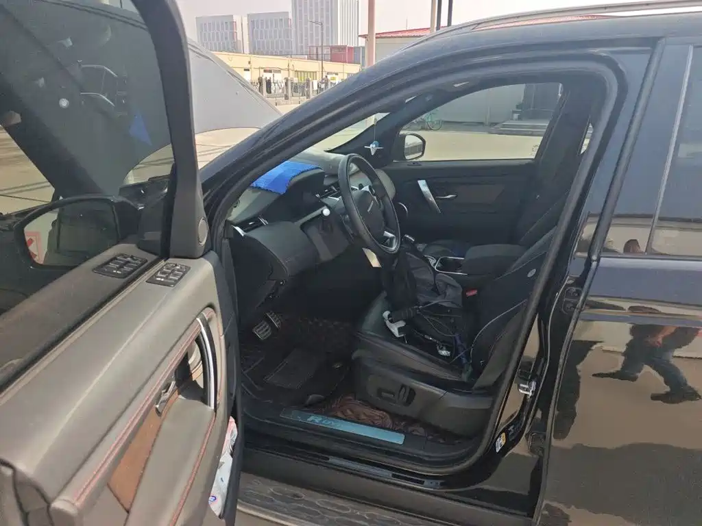 Land Rover Discovery Sport — миниатюра 12