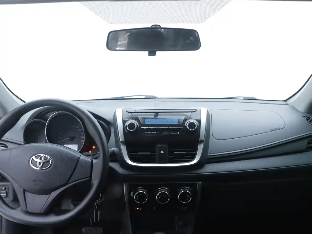 TOYOTA VIOS FS