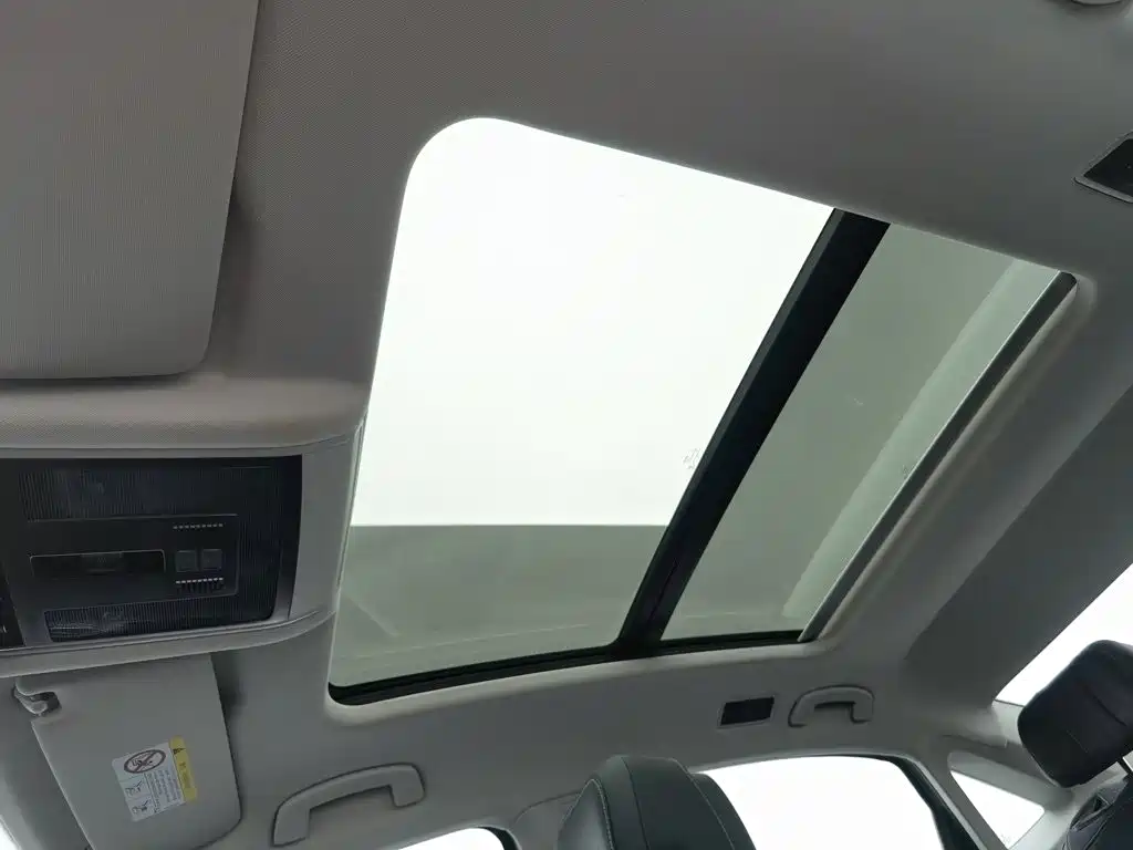 Volkswagen Passat — миниатюра 14