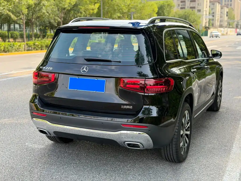 Mercedes-Benz GLB — миниатюра 27
