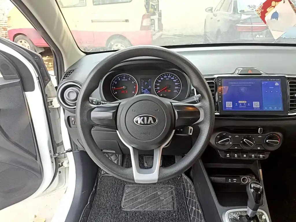 Kia Huanchi — миниатюра 11
