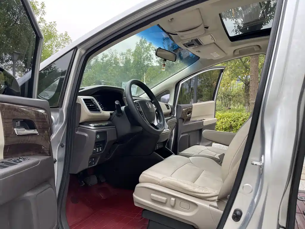 Honda Odyssey — миниатюра 4
