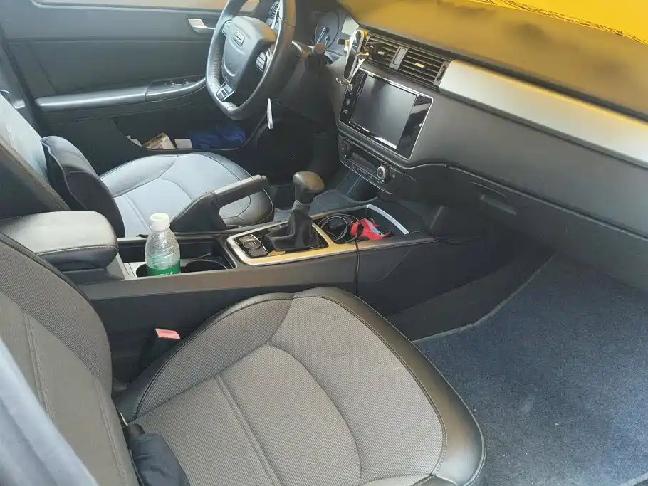 Qoros Qoros 3 — миниатюра 8