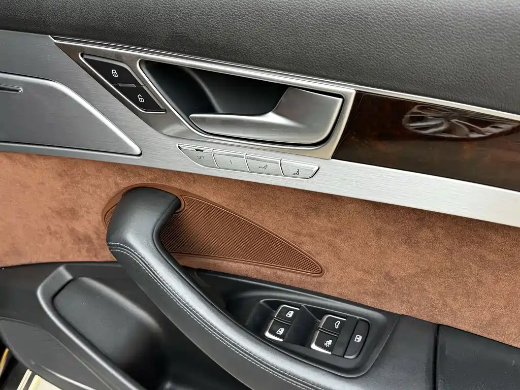 Audi A8 — миниатюра 19