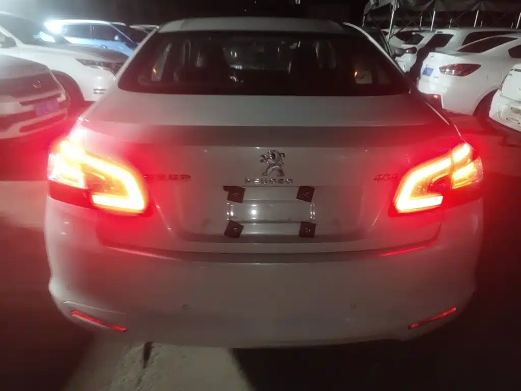 Peugeot 408 — миниатюра 6
