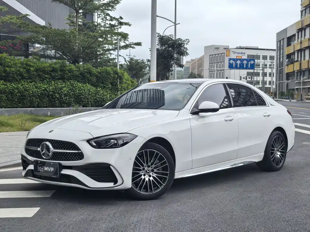 Mercedes-Benz C-Class 2024