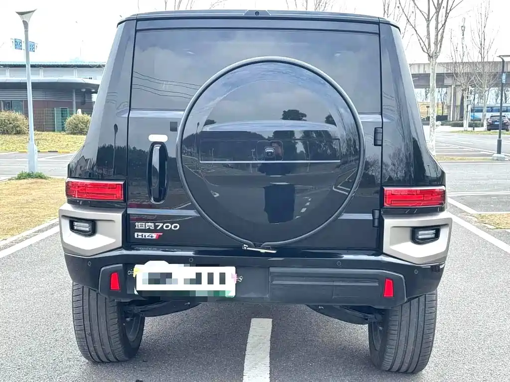 TANK TANK 700 NEW ENERGY