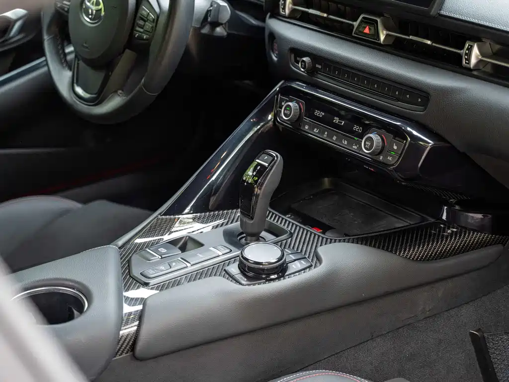 Toyota Supra — миниатюра 13