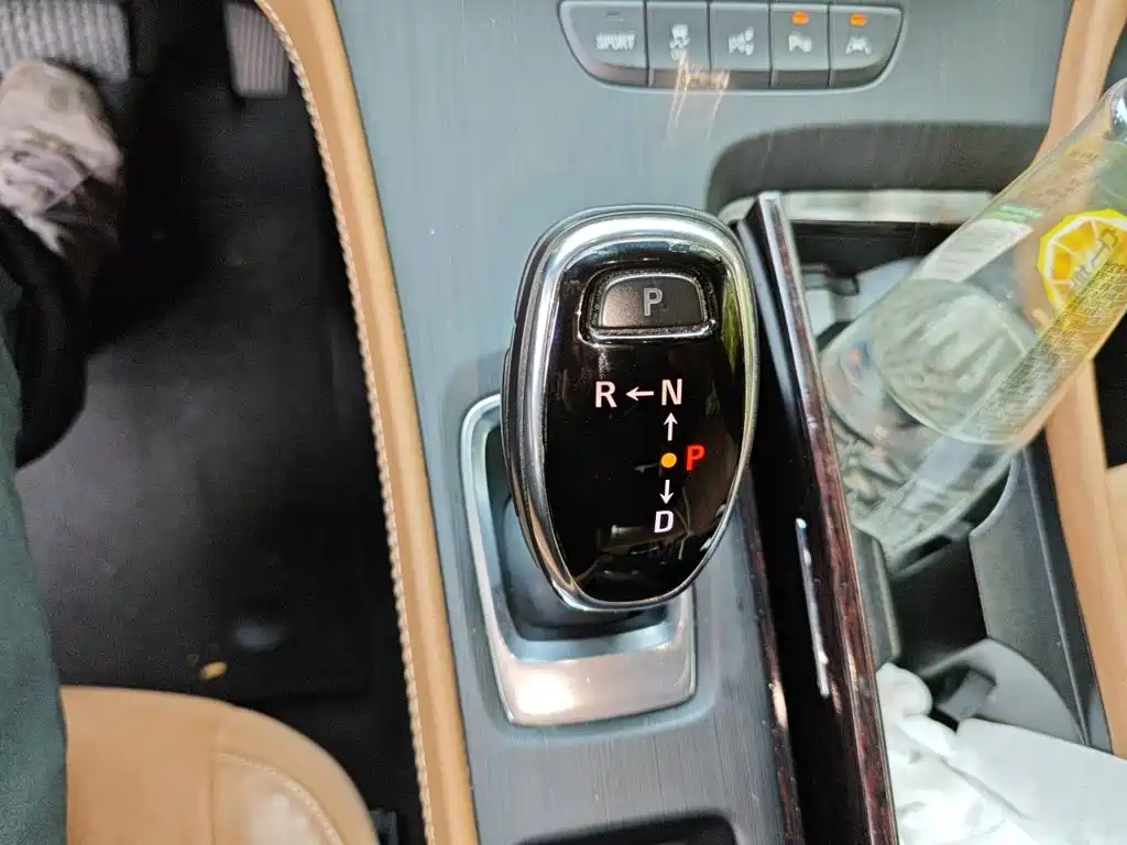 Buick LaCrosse — миниатюра 10