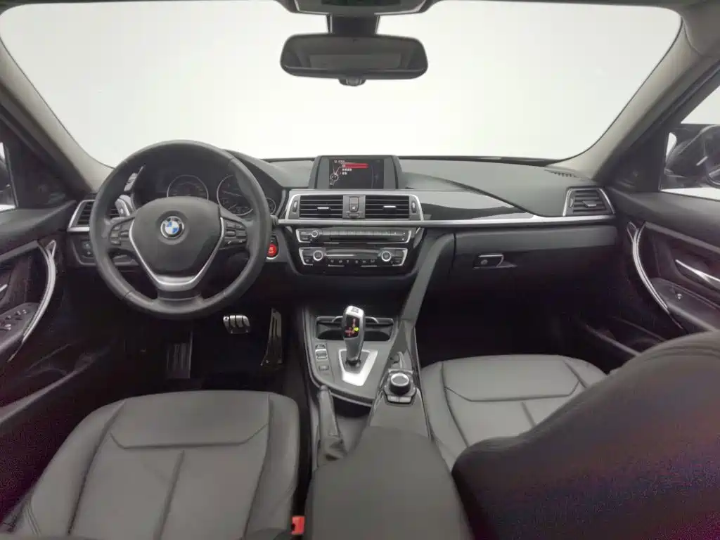 BMW 3 Series — миниатюра 5