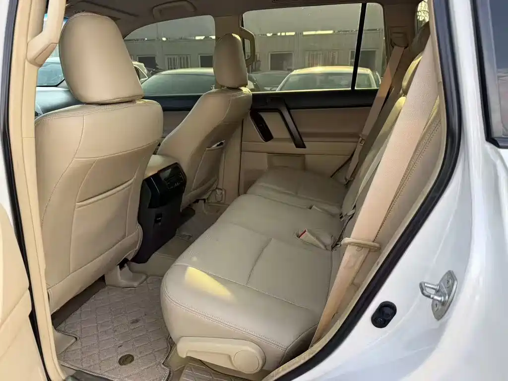 Toyota Prado (Import) — миниатюра 6