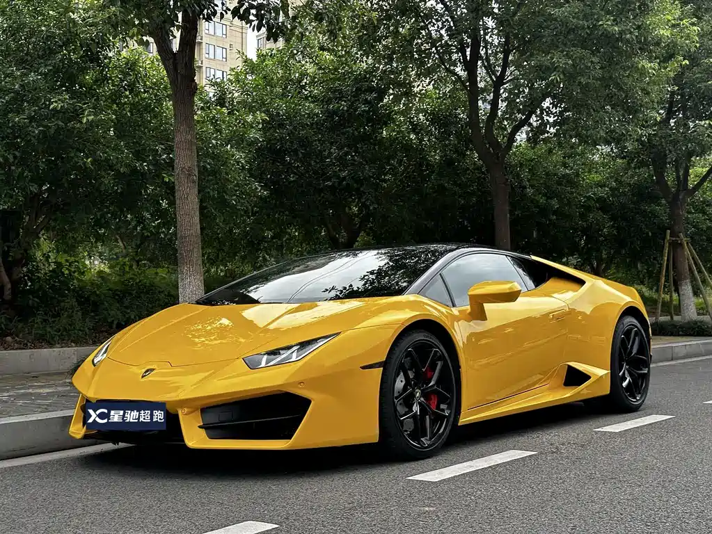 LAMBORGHINI HURACÁN