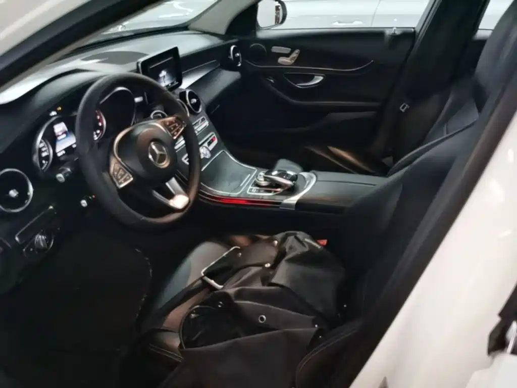 Mercedes-Benz C-Class — миниатюра 15