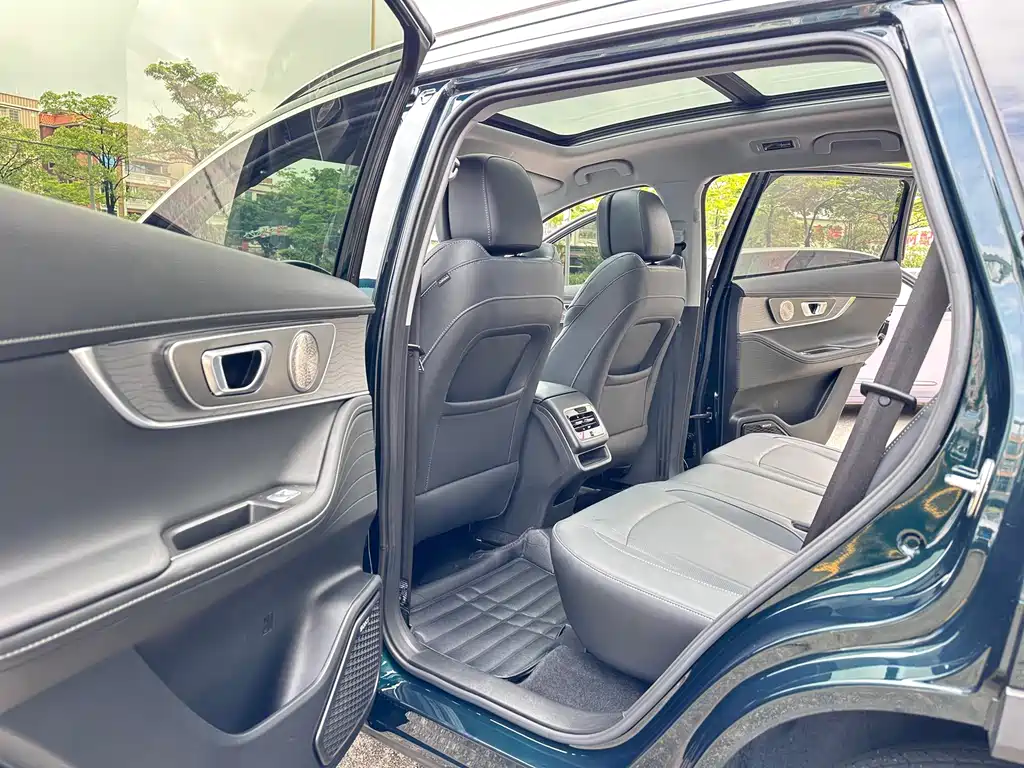 Chery Tiggo 8 PRO NEV — миниатюра 10