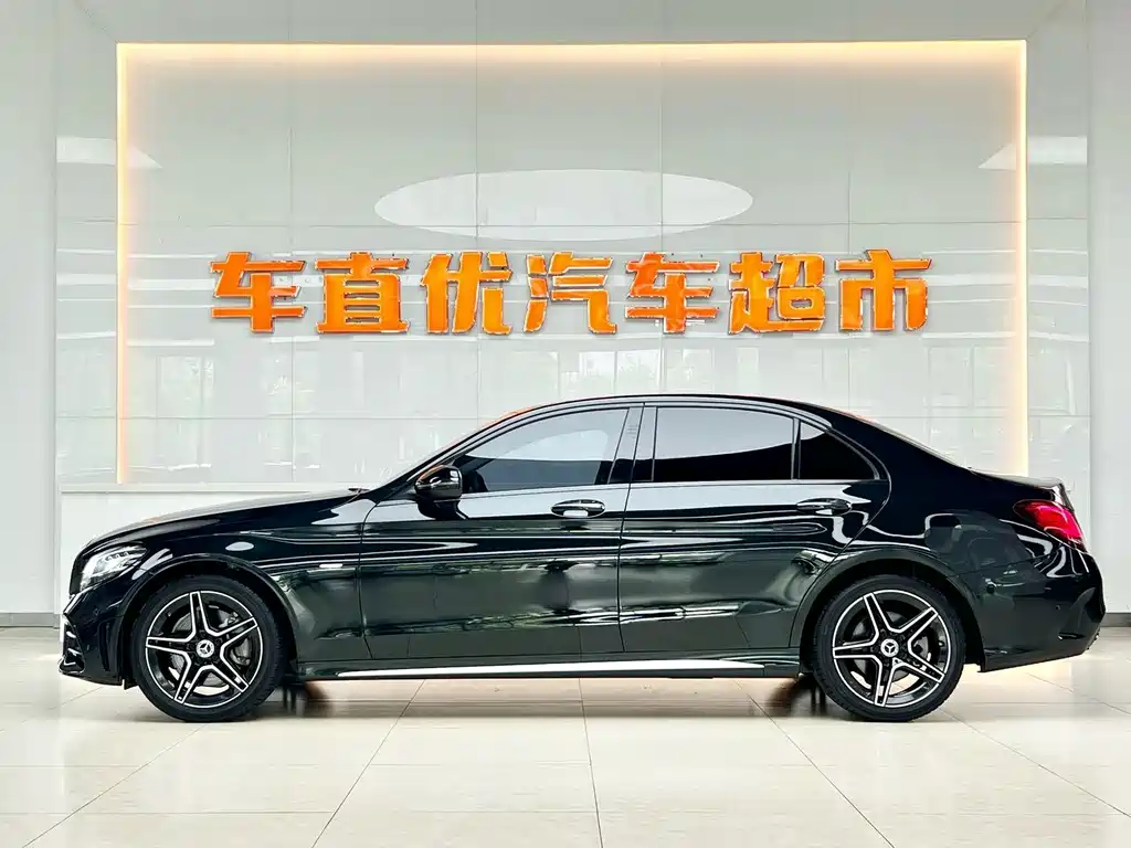 Mercedes-Benz C-Class — миниатюра 4