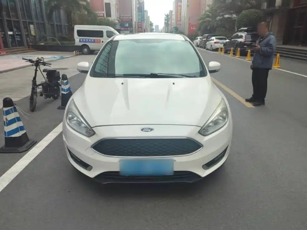 Ford Focus — миниатюра 24