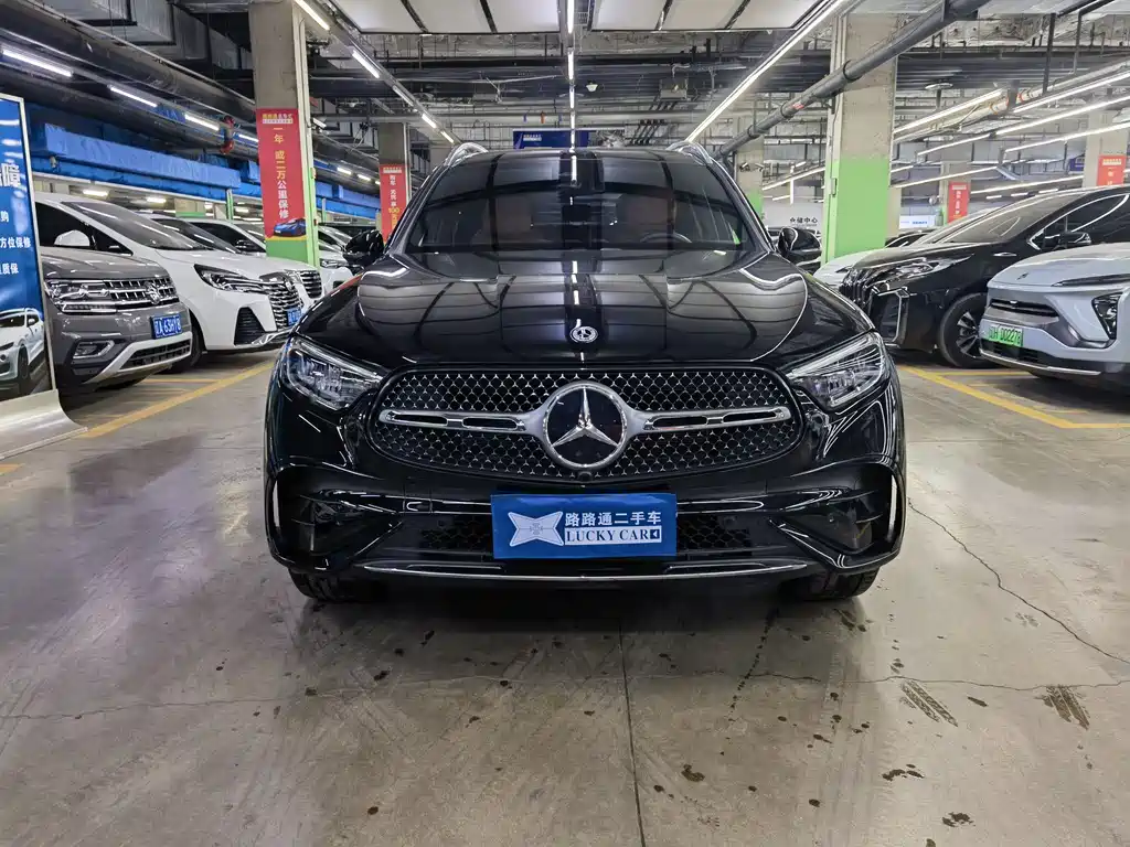 MERCEDES-BENZ GLC