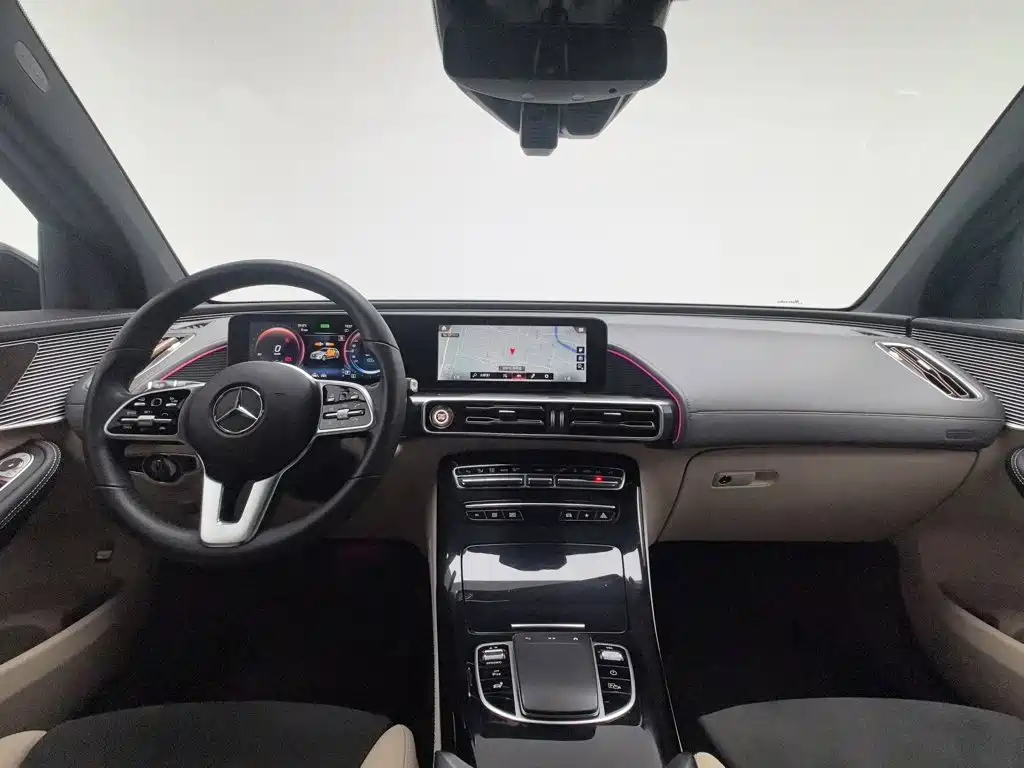 Mercedes-Benz EQC — миниатюра 5