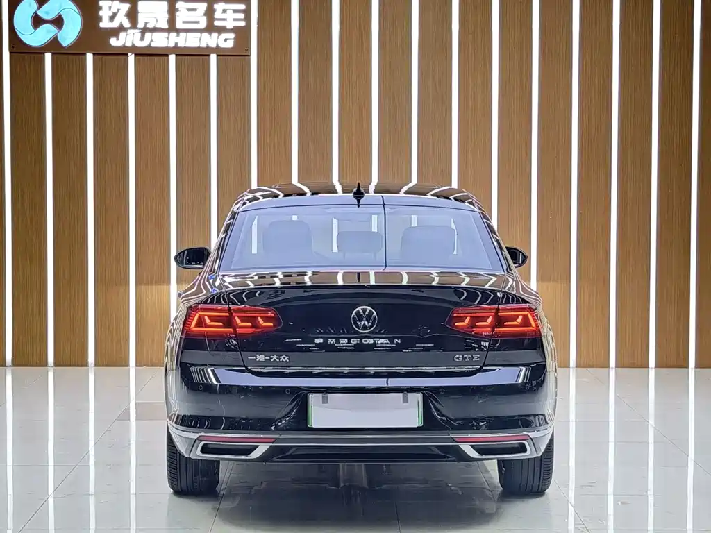 Volkswagen Magotan PHEV — миниатюра 18