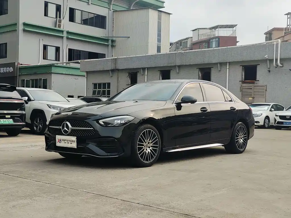 Mercedes-Benz C-Class 2024
