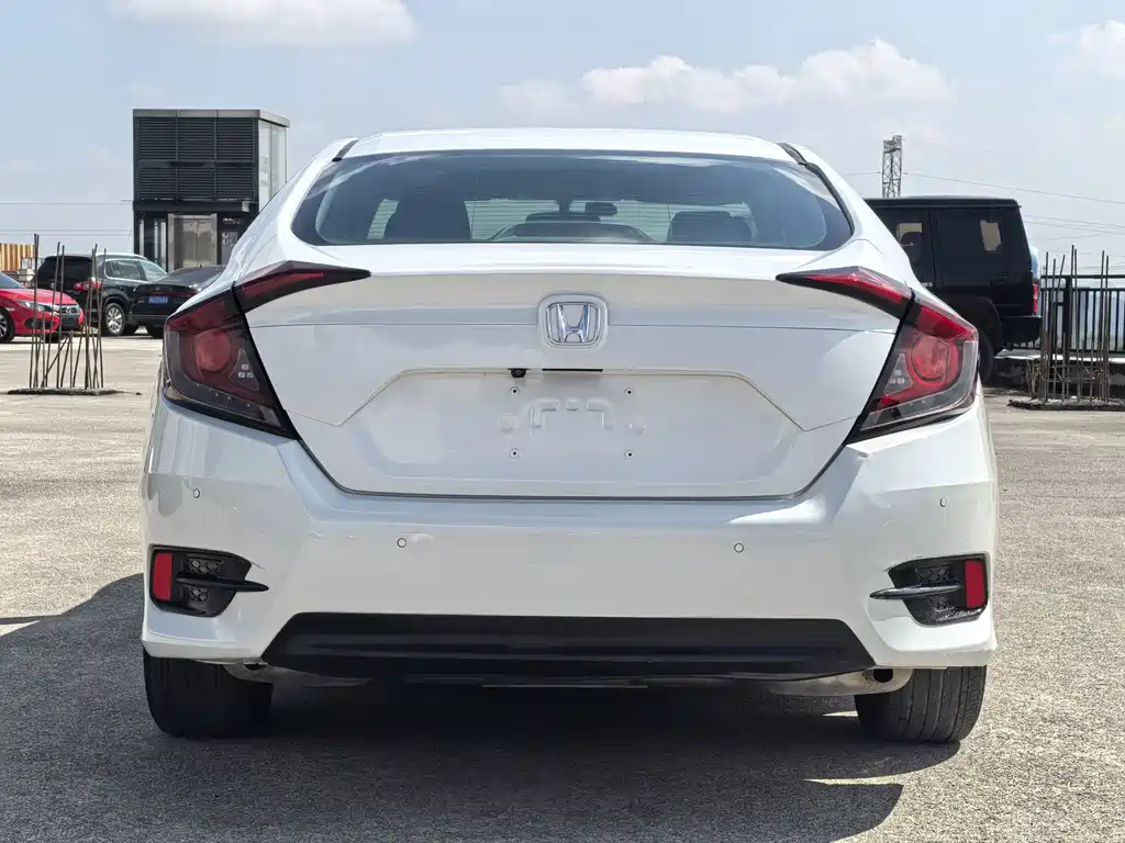 Honda Civic — миниатюра 5