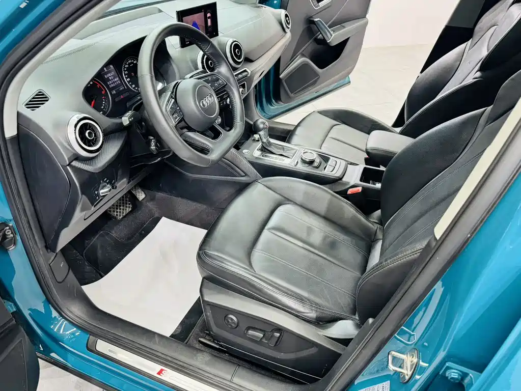 Audi Q2L — миниатюра 7