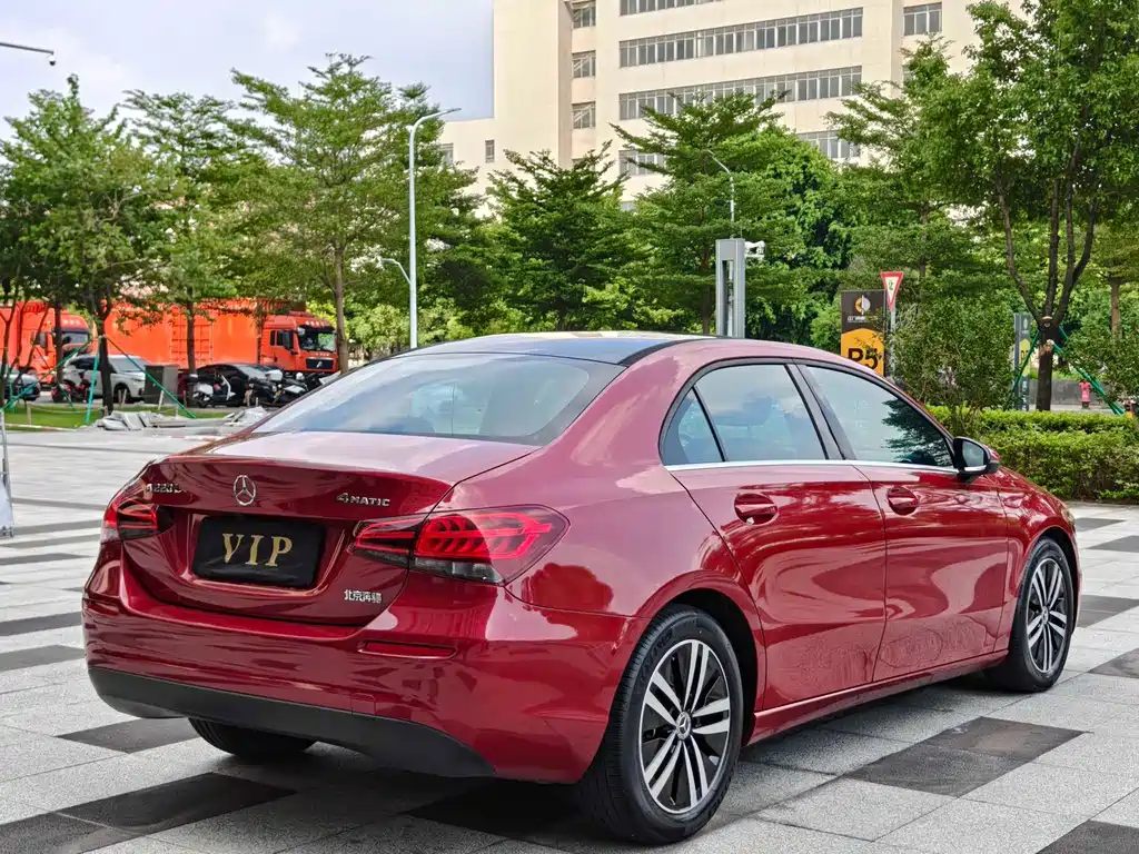 MERCEDES-BENZ A CLASS