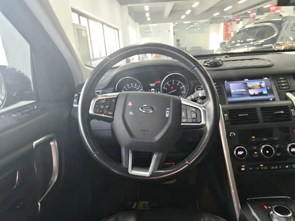 Land Rover Discovery Sport — миниатюра 11