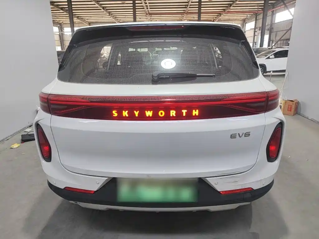 Skyworth EV6 — миниатюра 4