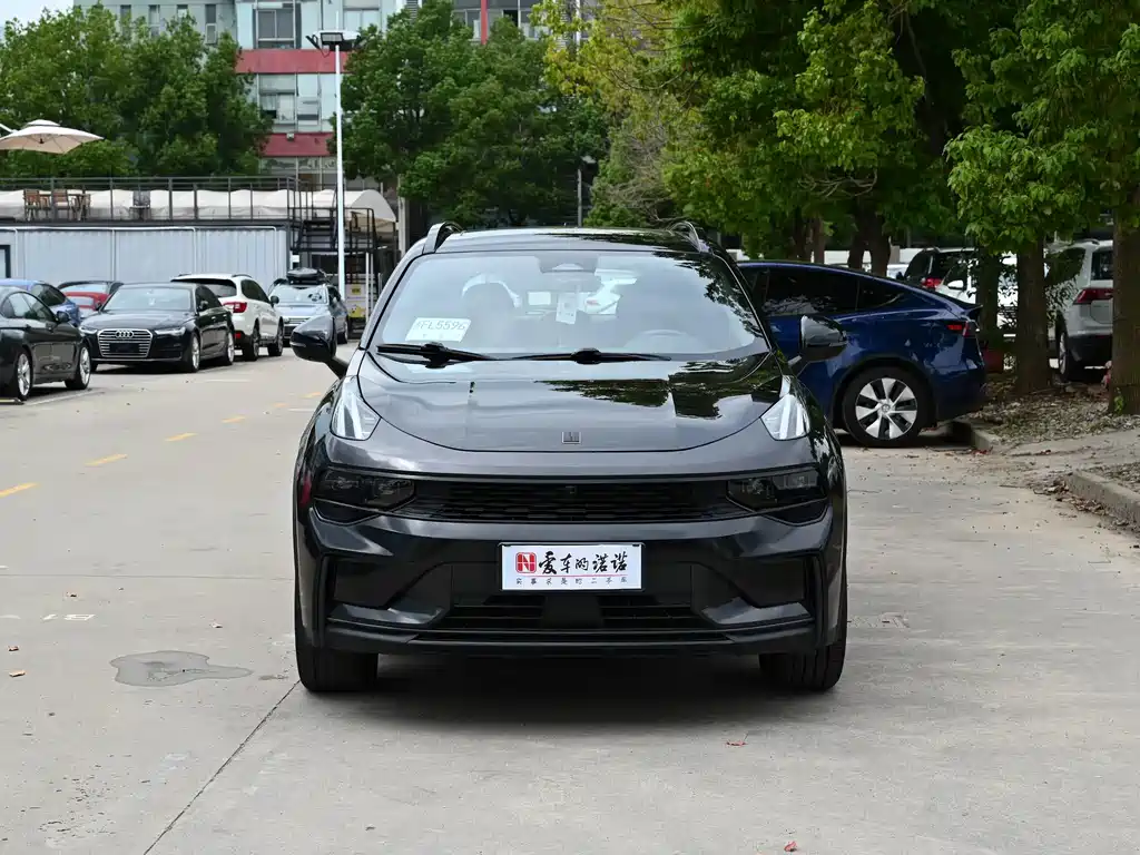 Lynk & Co 01 — миниатюра 2