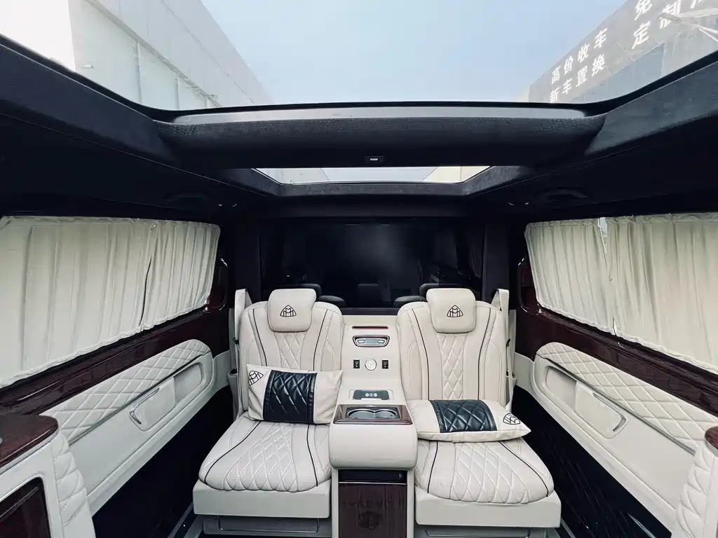 MERCEDES-BENZ V CLASS