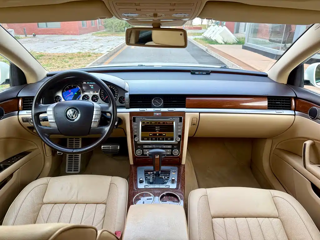 Volkswagen Phaeton — миниатюра 12