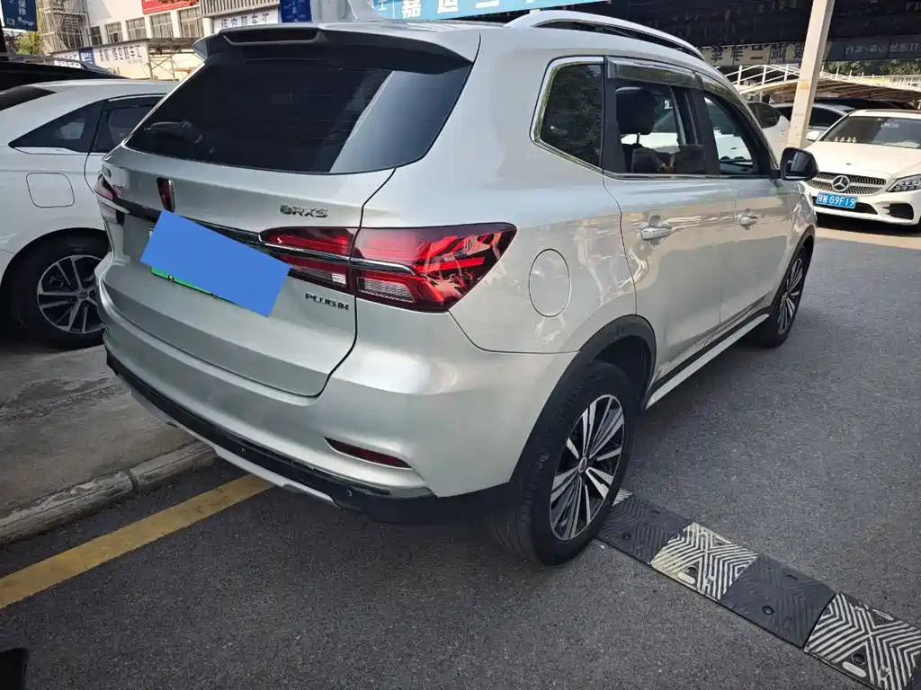 Roewe RX5 New Energy — миниатюра 15