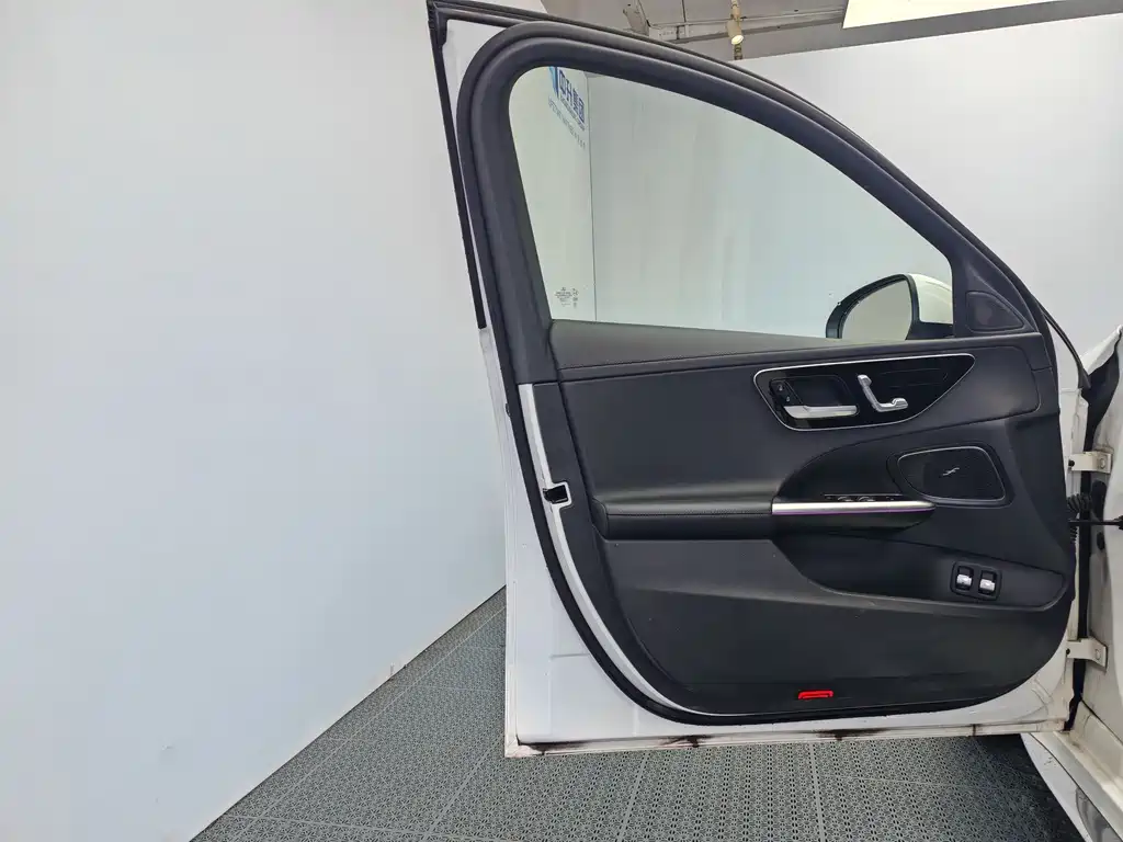 Mercedes-Benz C-Class New Energy — миниатюра 13