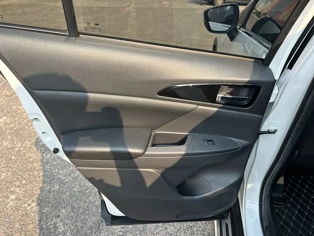 Mitsubishi Eclipse Cross — миниатюра 19