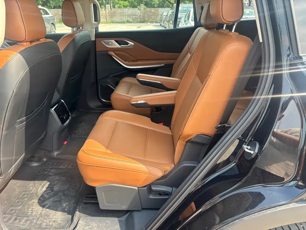 Hongqi Hongqi HS7 PHEV — миниатюра 9