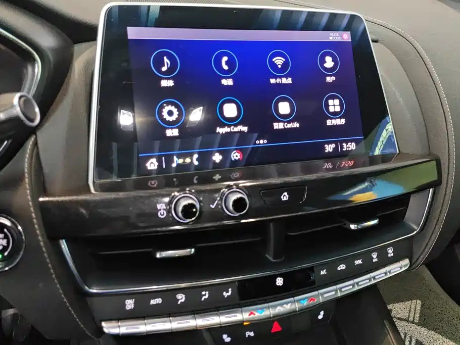Cadillac CT5 — миниатюра 13