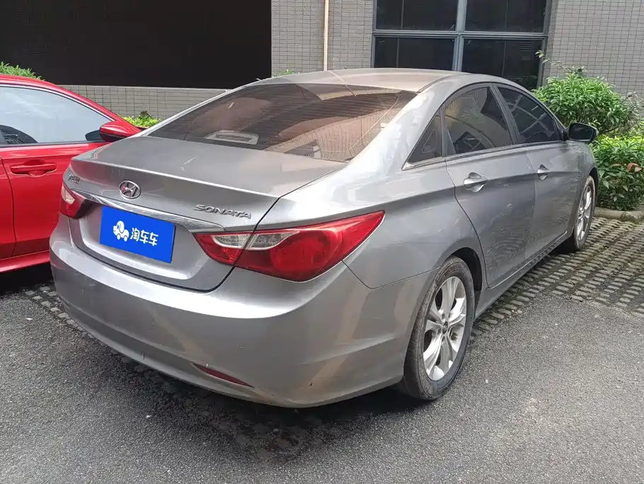 Hyundai Sonata — миниатюра 3