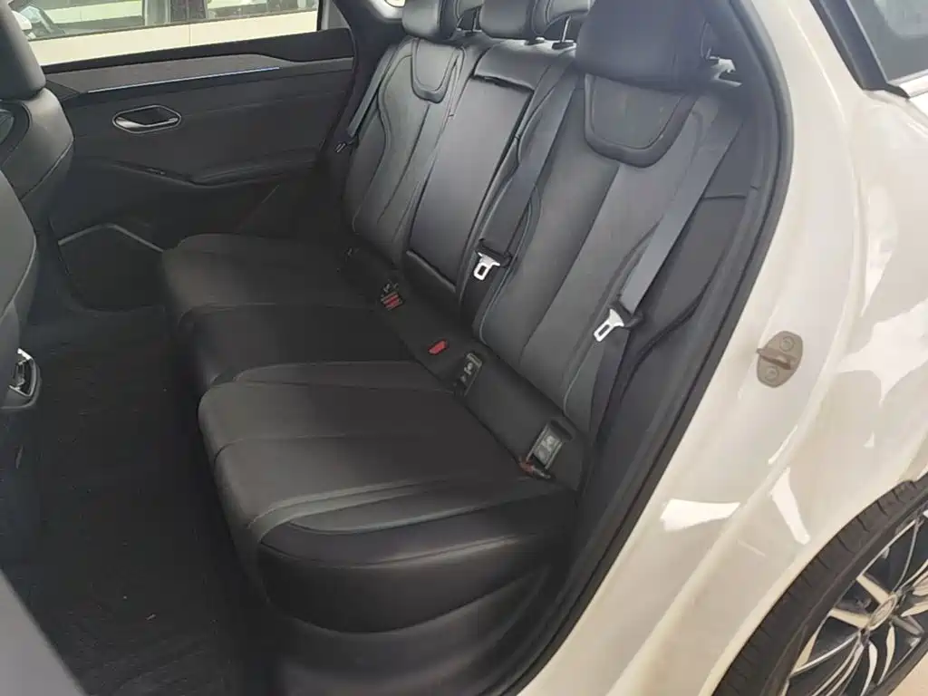 BYD Qin L — миниатюра 17