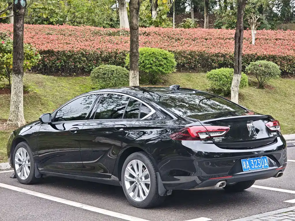 Buick Regal 2024 28T