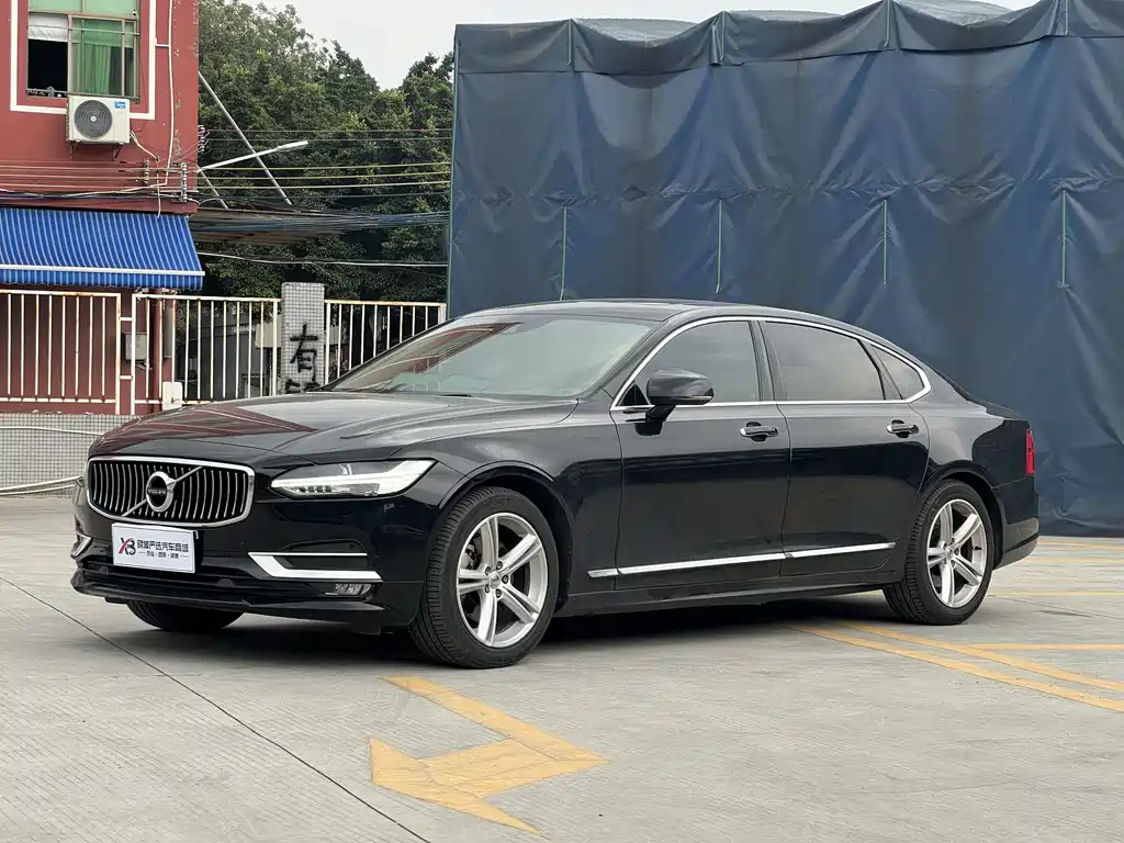 Volvo S90 2019