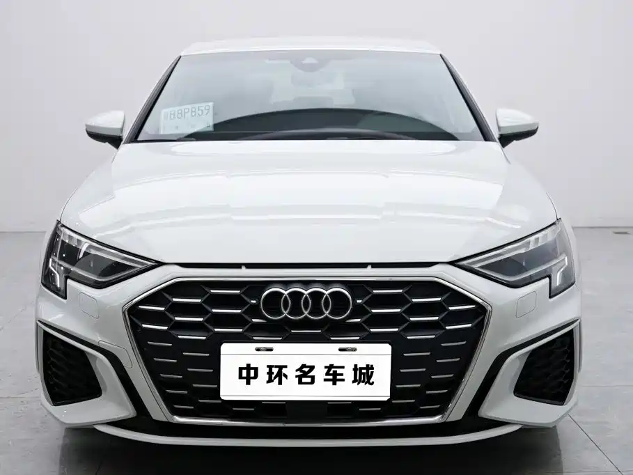 Audi A3 - фото 4