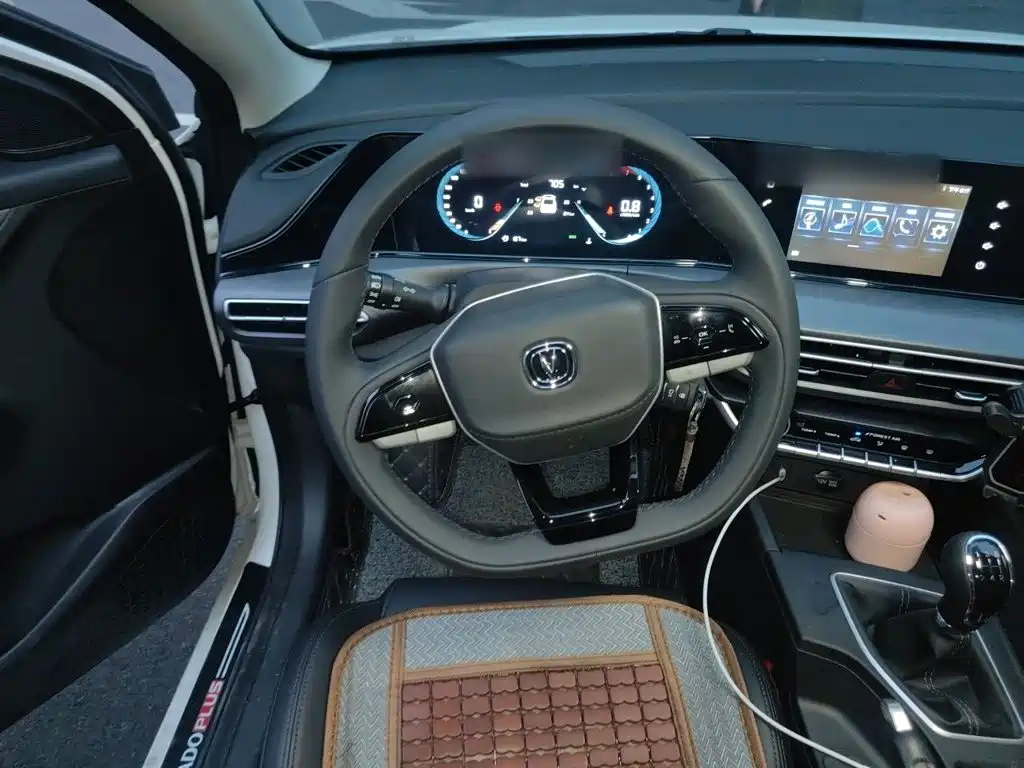 Changan Eado — миниатюра 11