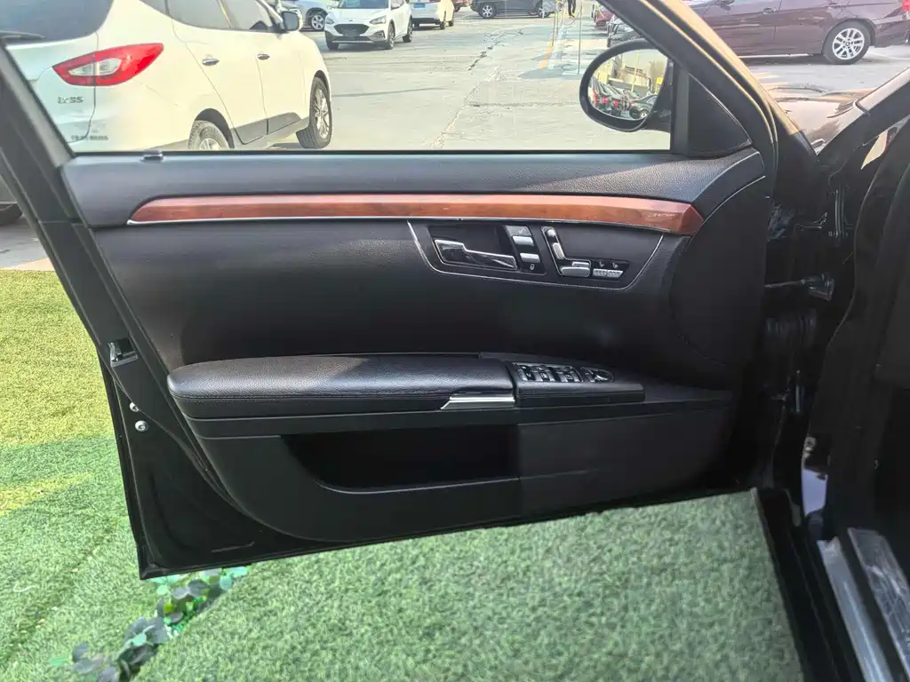 Mercedes-Benz S-Class S 2006 S 350