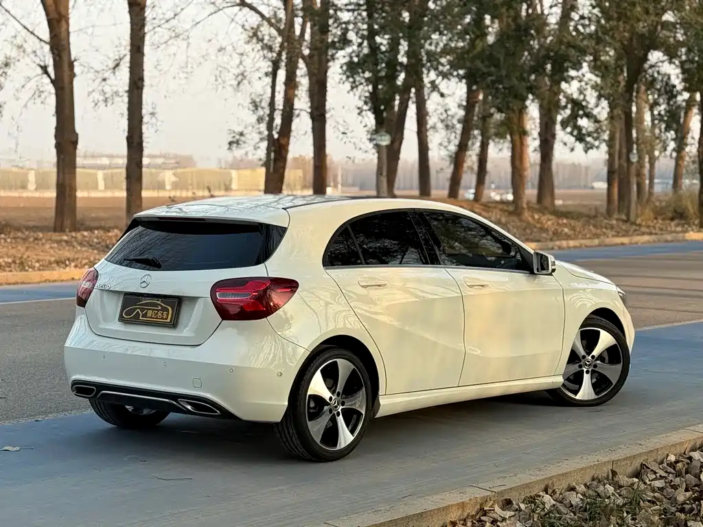 MERCEDES-BENZ A CLASS