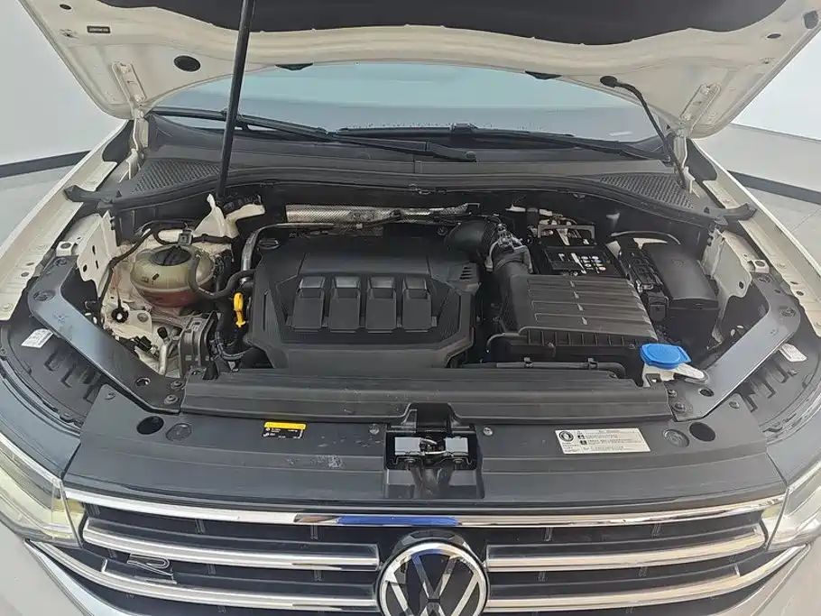 Volkswagen Tiguan L — миниатюра 10