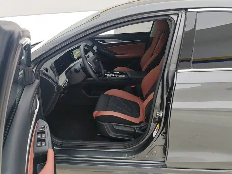 Changan Eado — миниатюра 9